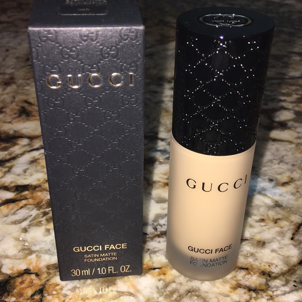 Gucci Face Satin Matte Foundation - NIB